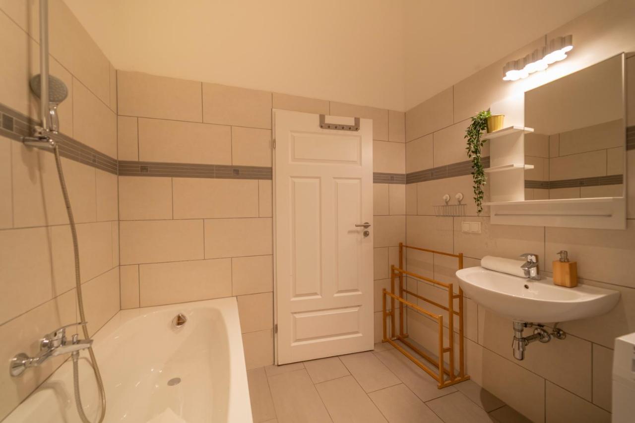 Konrad I Levestate Apartment Wina Bagian luar foto