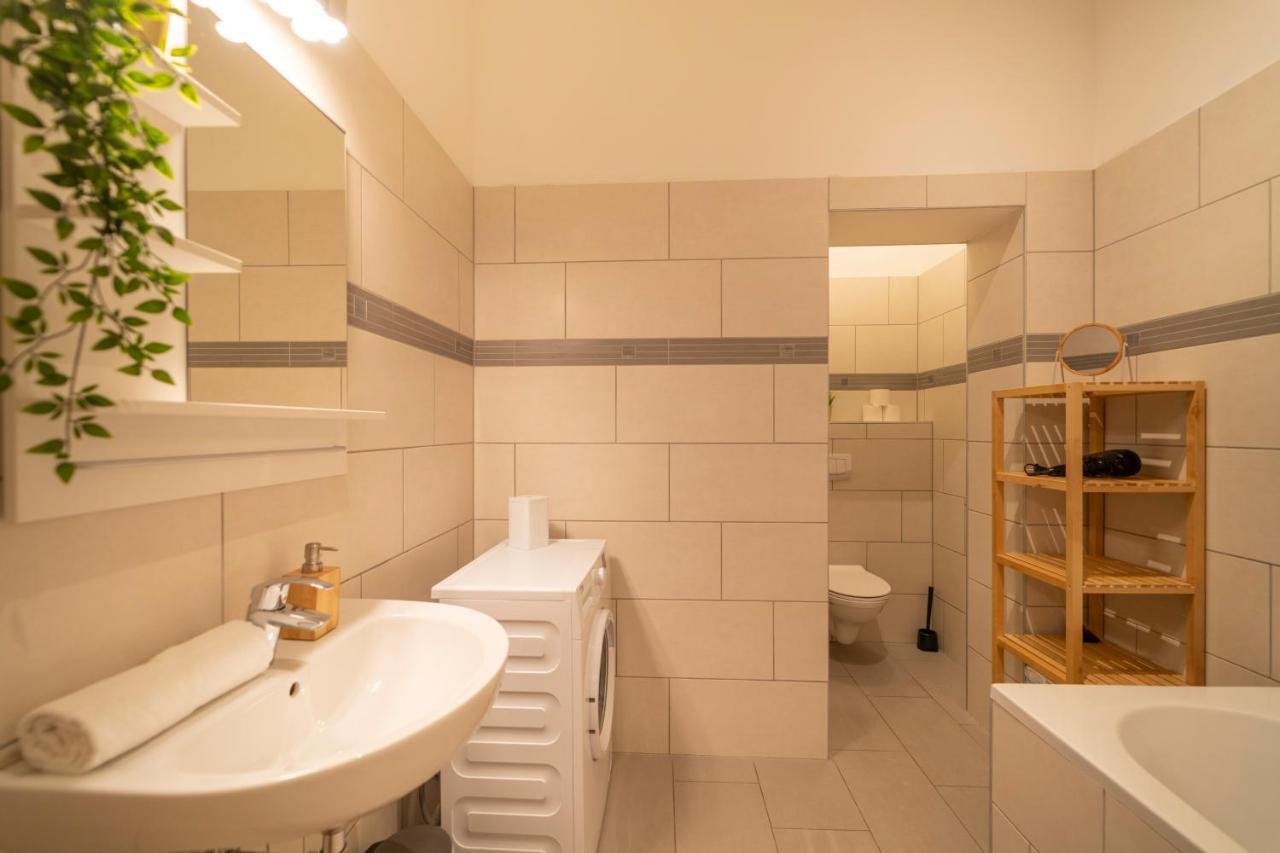 Konrad I Levestate Apartment Wina Bagian luar foto